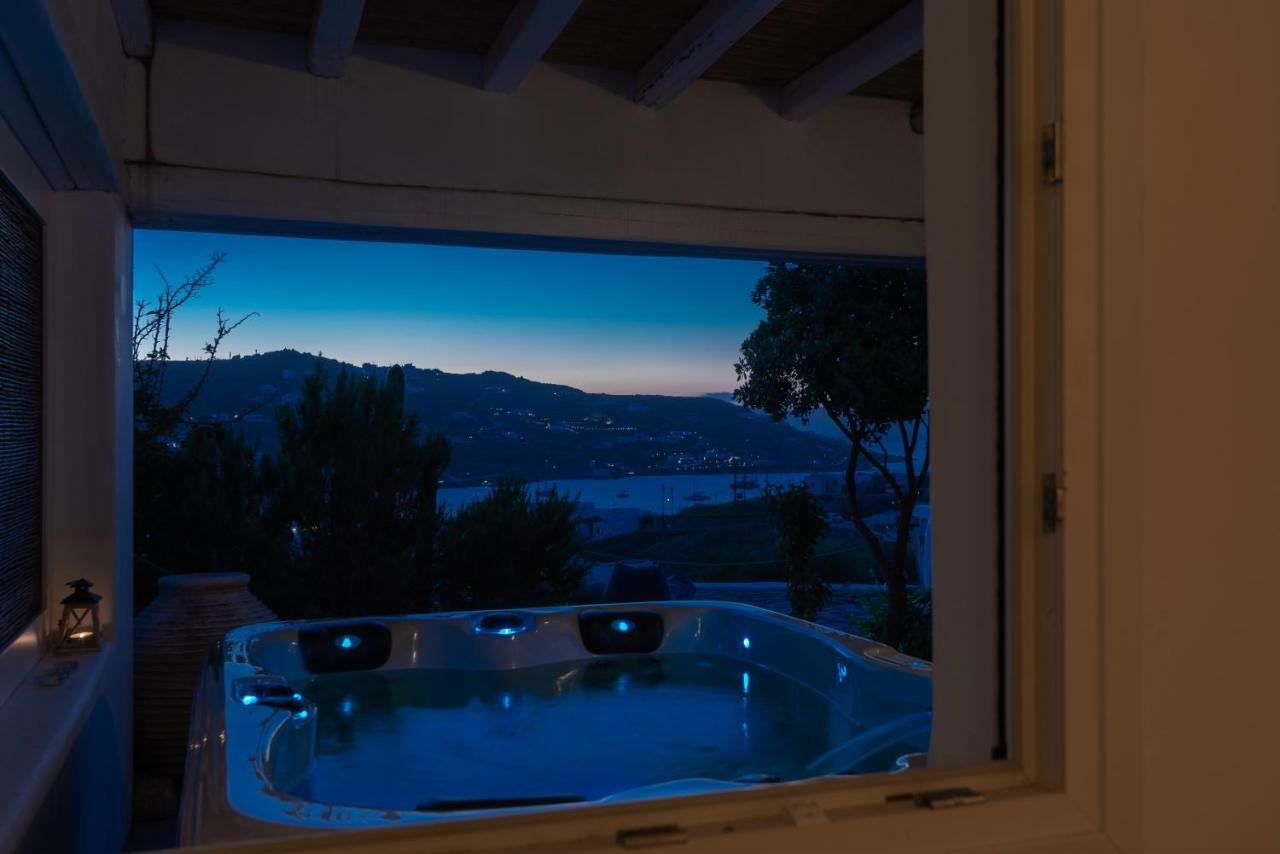 Blue Ornos (Mykonos)